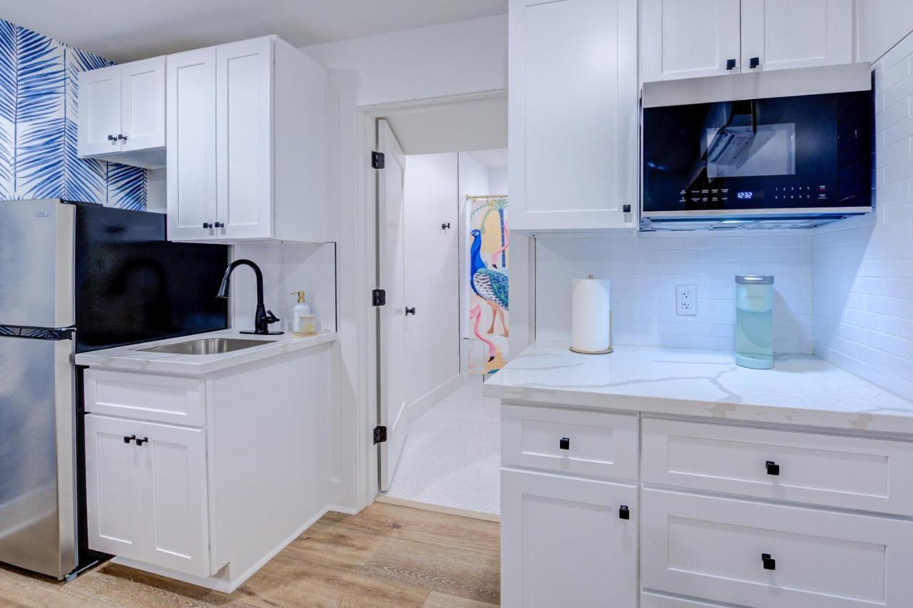 Utopia Studio Apartment Галвестън Екстериор снимка